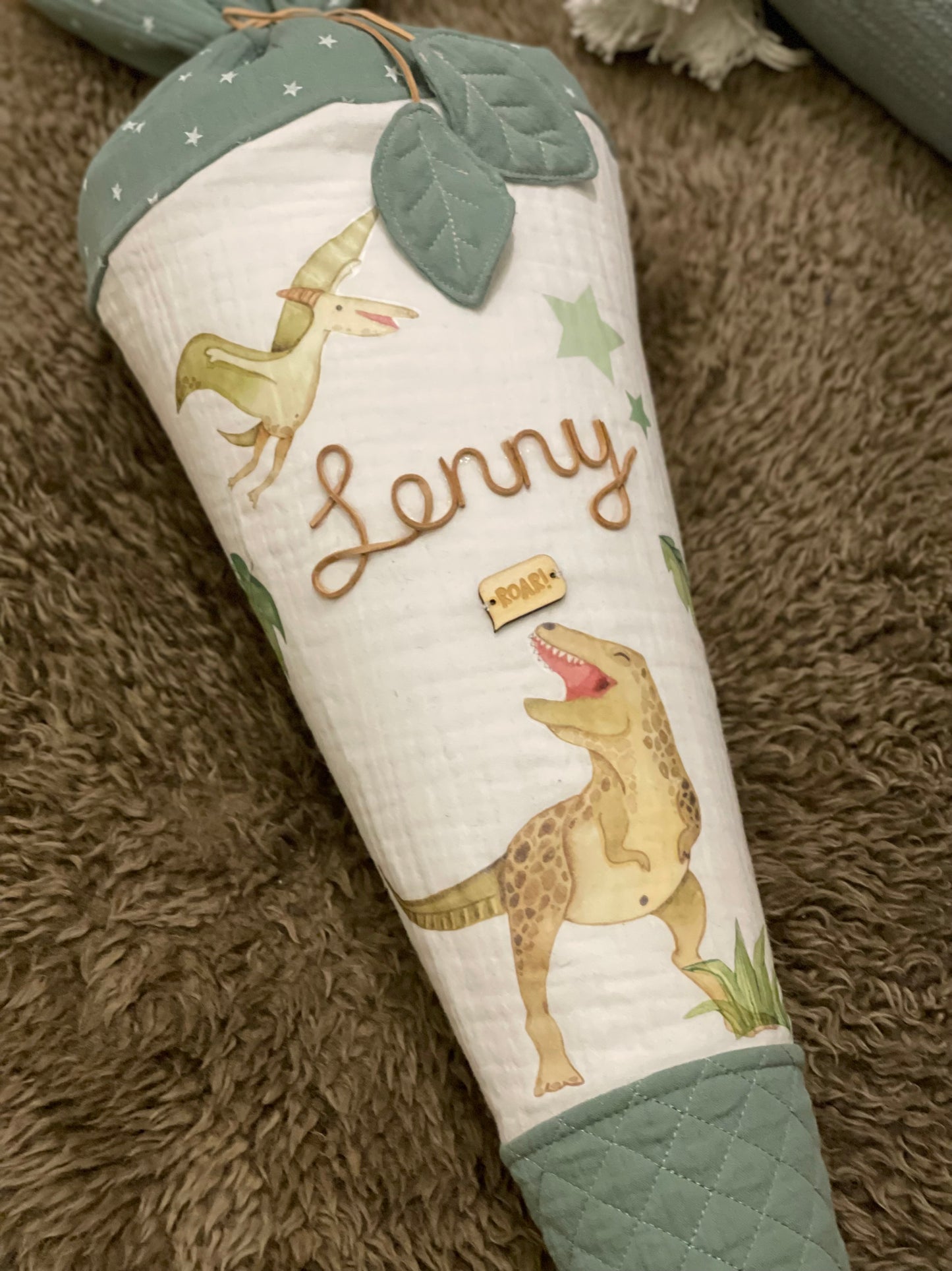 Dino Schultüte mit Name aus Stoff 70 cm